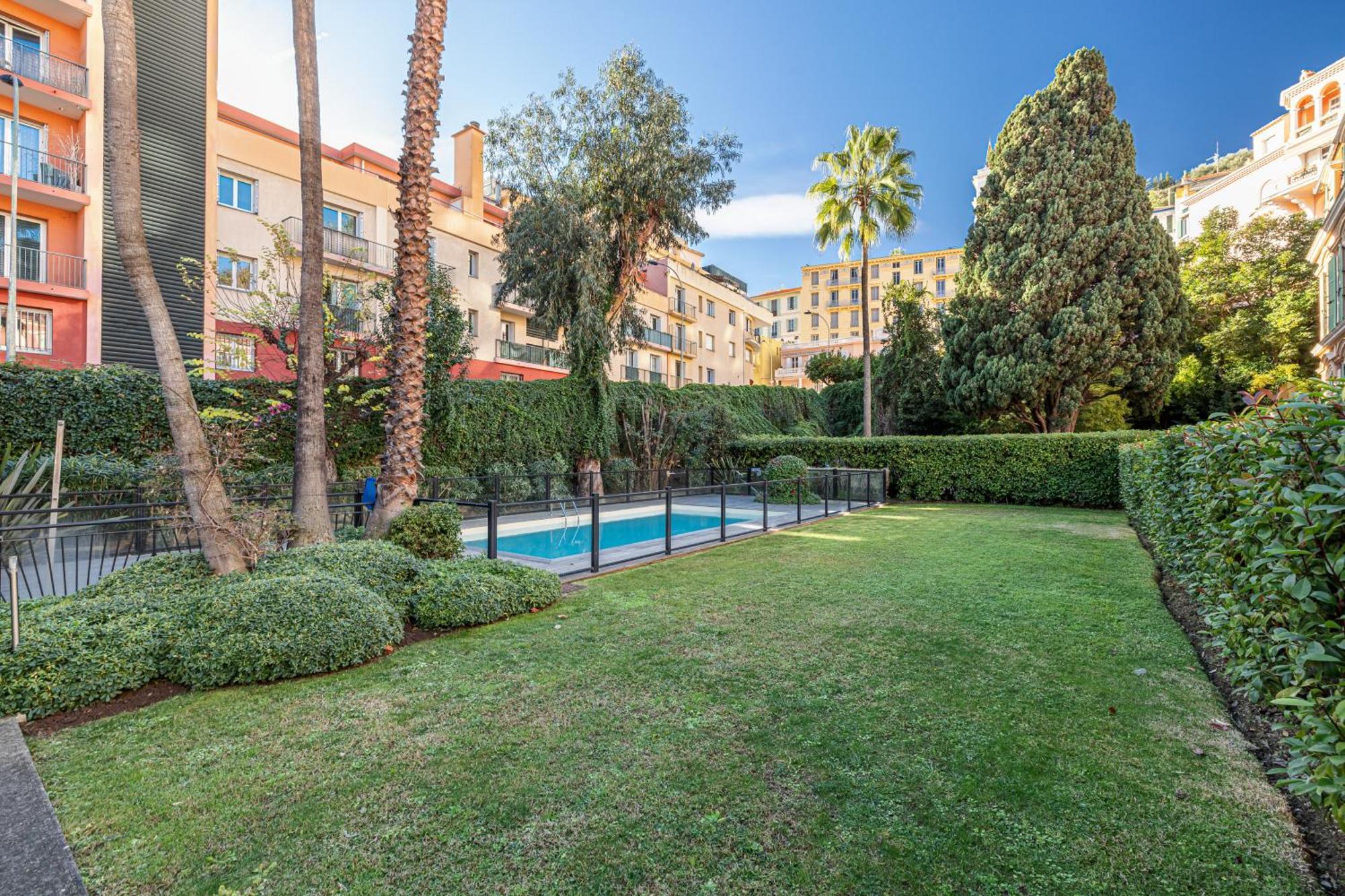 Intercontinental Superbe Appartement Avec Piscine Мантон Екстер'єр фото